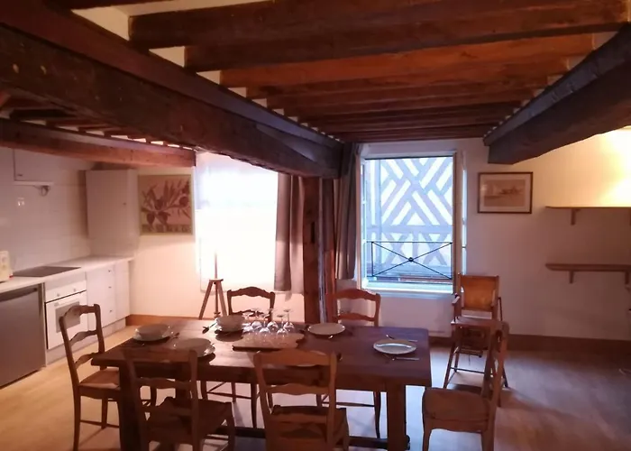 בית נופש Duplex Avec Terrasse Lumineux Proche Vieux Bassin *