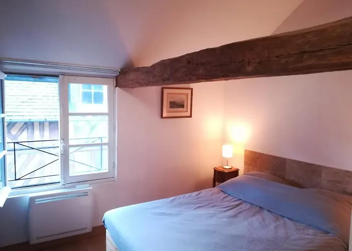 Duplex Avec Terrasse Lumineux Proche Vieux Bassin * הונפלר