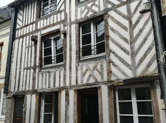 Duplex Avec Terrasse Lumineux Proche Vieux Bassin הונפלר